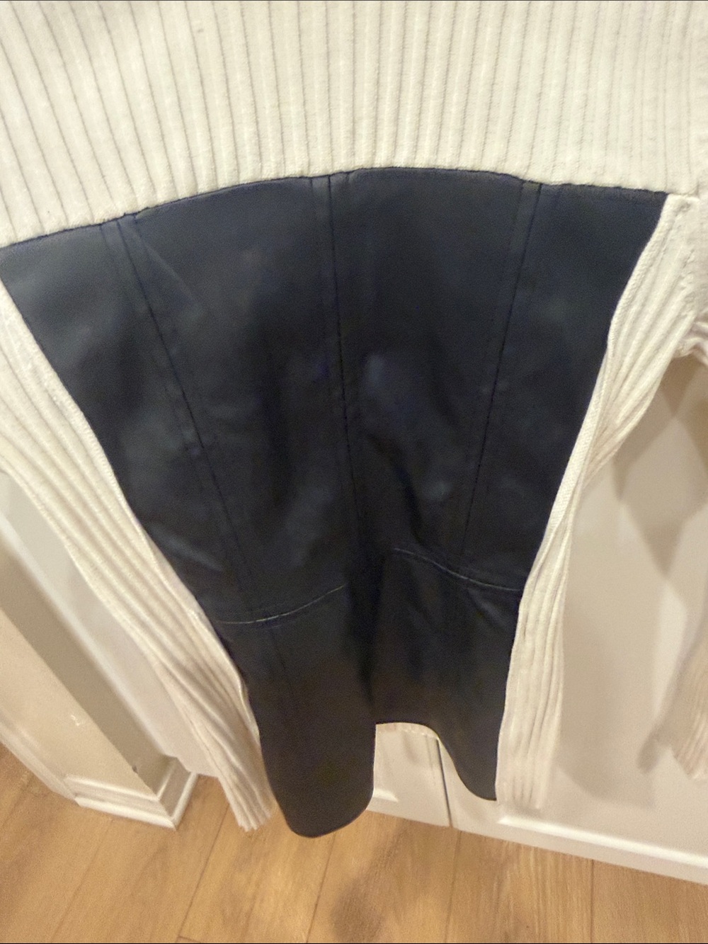 Alp N Rock Cream Ribbed Turtleneck Sweater with Black Center Panel - Picture 3 of 5